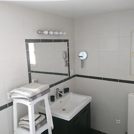 Bed and breakfast Des Sorcieres - *