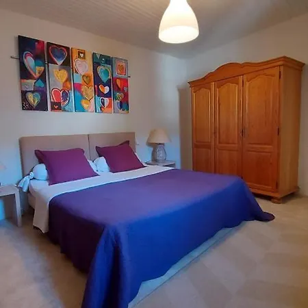 Bed and breakfast Des Sorcieres - *