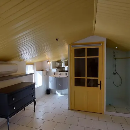 Bed and breakfast Des Sorcieres - *