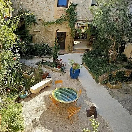 Des Sorcieres - 3*